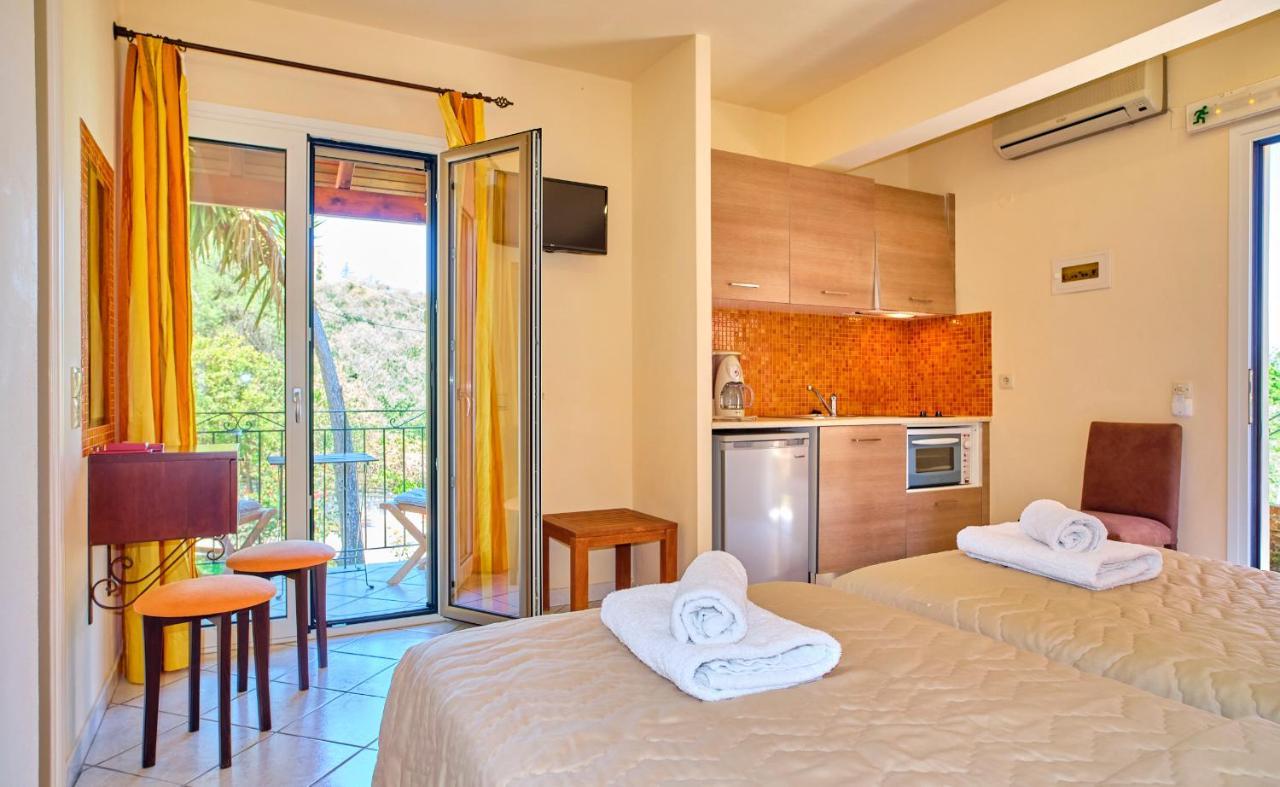 Chrismos Luxury Suites Apraos Corfu Exterior photo
